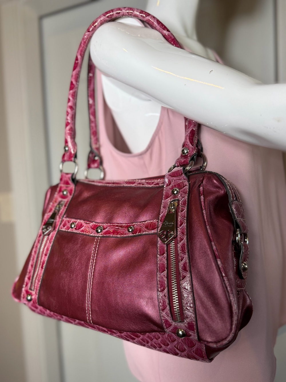 Genna De Rossi~Burgundy~Faux Leather~Croc-Embossed Detail~Double Strap~Handbag - Picture 3 of 16
